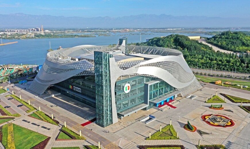 Se reanuda vuelo directo entre ciudad china de Yinchuan y Dubai