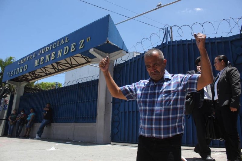 Víctor Barahona, el periodista capturado bajo el régimen, pagó fianza para seguir libre