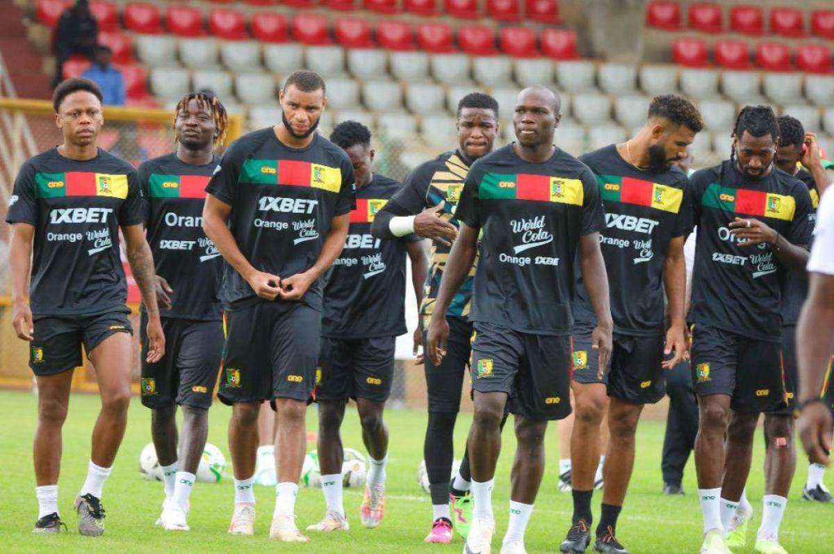 La insólita suspensión de 60 futbolistas en Camerún por mentirosos