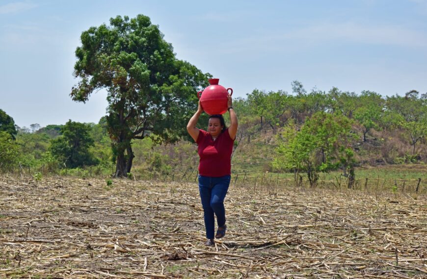 Familias afectadas ante crisis por escasez y contaminación de agua en Suchitoto.