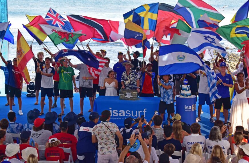 Inauguran Torneo Mundial Juvenil de Surf en El Salvador