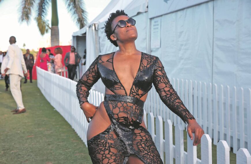 La polemica Zodwa Wabantu: de bailarina stripper a la política.