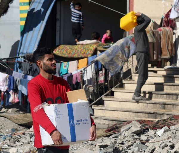 Gaza: El Programa Mundial de Alimentos suspende la distribución de ayuda alimentaria en Rafah