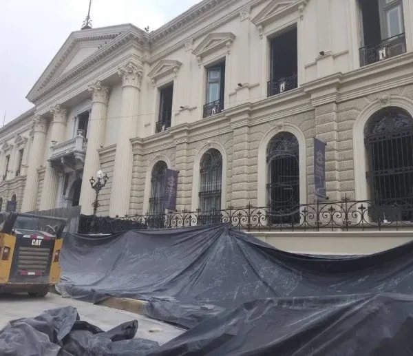 Gobierno interviene Palacio Nacional para toma de posesión