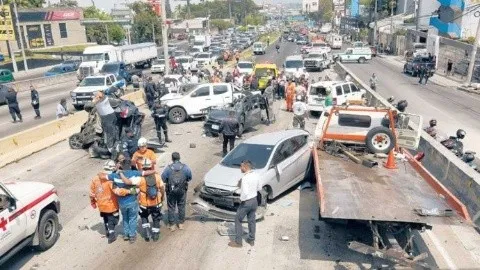 Imputan dos delitos a conductor de la rastra involucrado en accidente en Los Próceres