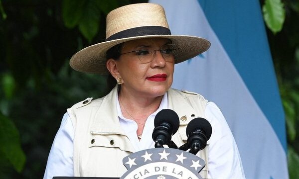 Presidenta de Honduras Xiomara Castro viaja a China para su primera visita oficial.