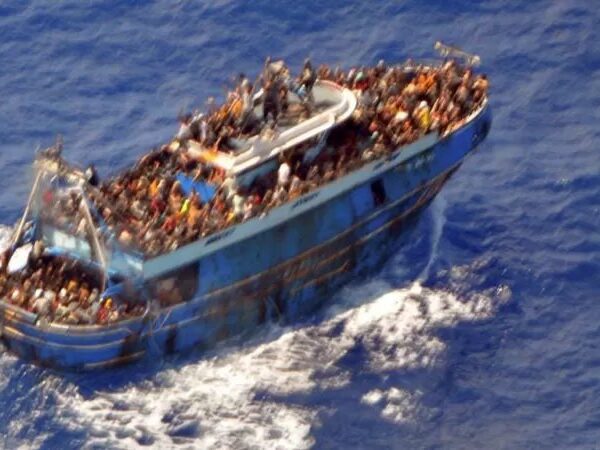 La guardia costera de Grecia lanzó este viernes su tercer y último día de búsqueda de sobrevivientes.