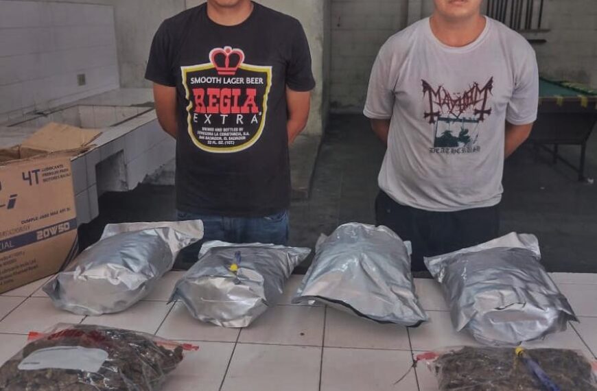 Capturados con Marihuana.