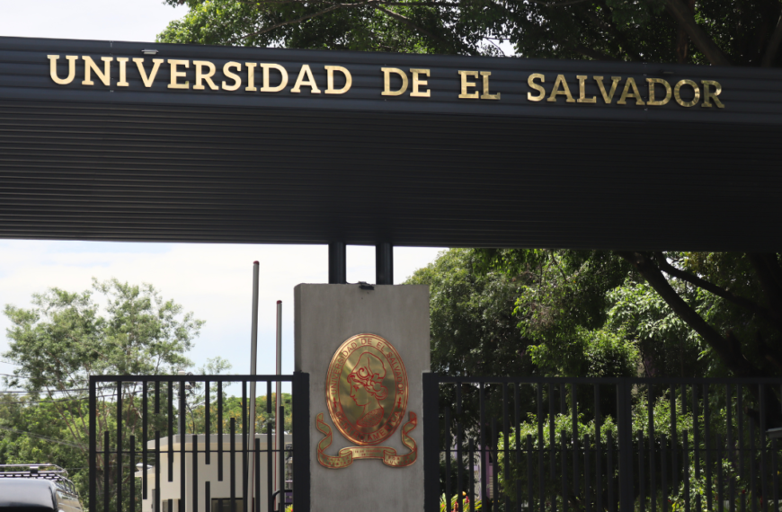 Gobierno adeuda $42 millones en presupuesto a la UES