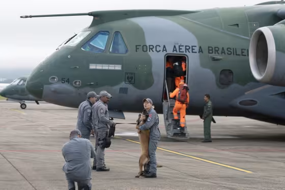 Brasil envía a Venezuela otras dos aeronaves con medicamentos y suministros