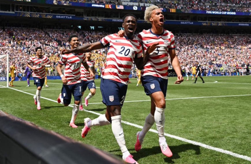 Estados Unidos avanza a la fase eliminatoria, al derrotar 2 a 0 a Australia