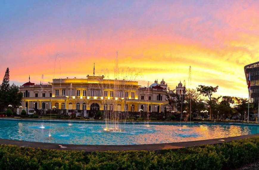 Lista la agenda turística para las vacaciones agostinas en honor a El Salvador del Mundo.