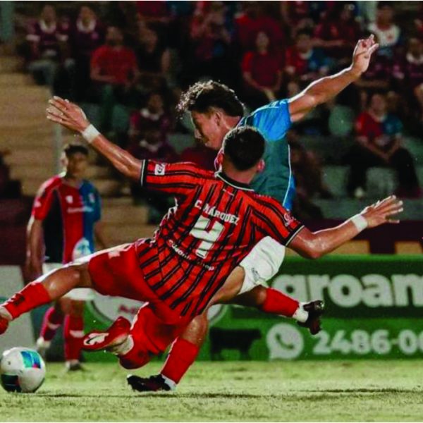 El Club Deportivo FAS se quedó con la edición 274 del Clásico Nacional al vencer por 1-0 a C.D. Águila en el Estadio Óscar Alberto Quiteño.