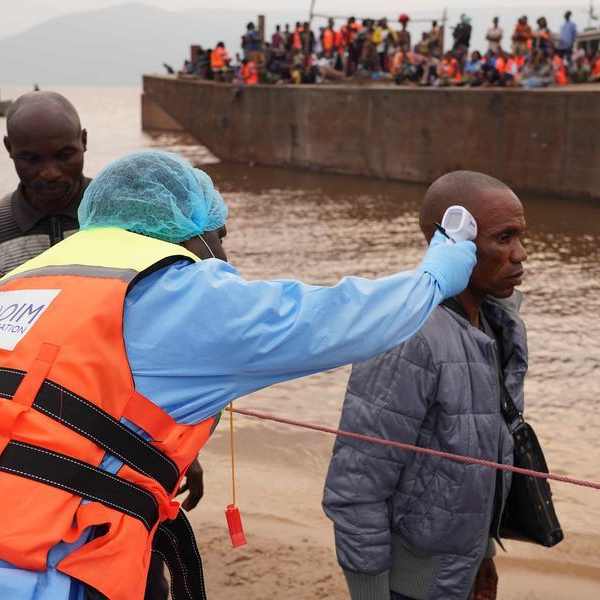 CDC de África preocupado por el creciente brote de ébola que deja más de 2.000 muertos en RD del Congo.