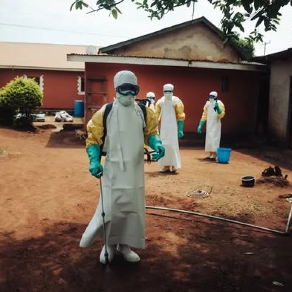 Aumenta a 2,642 la cifra de fallecidos por el brote de ébola en la República Democrática del Congo